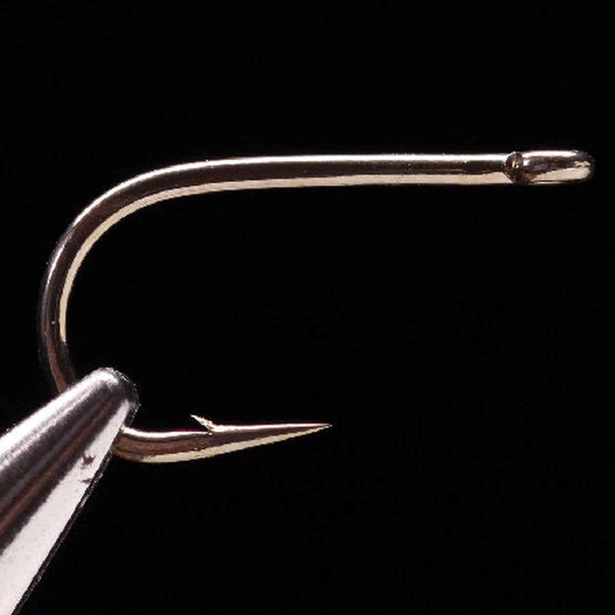 Daiichi 1650 Heavy Wire Tube Fly Hook--25 pack